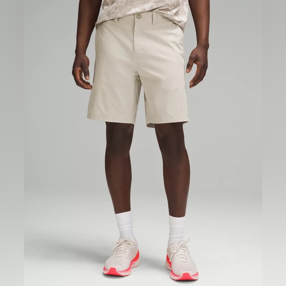 Lululemon Team Canada Relaxed-Fit WovenAir Short 9"